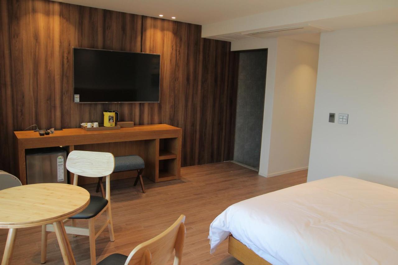 Am Ort Hotel Yeosu Eksteriør billede
