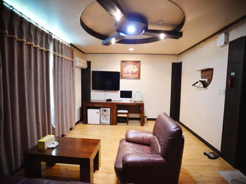 Am Ort Hotel Yeosu Eksteriør billede