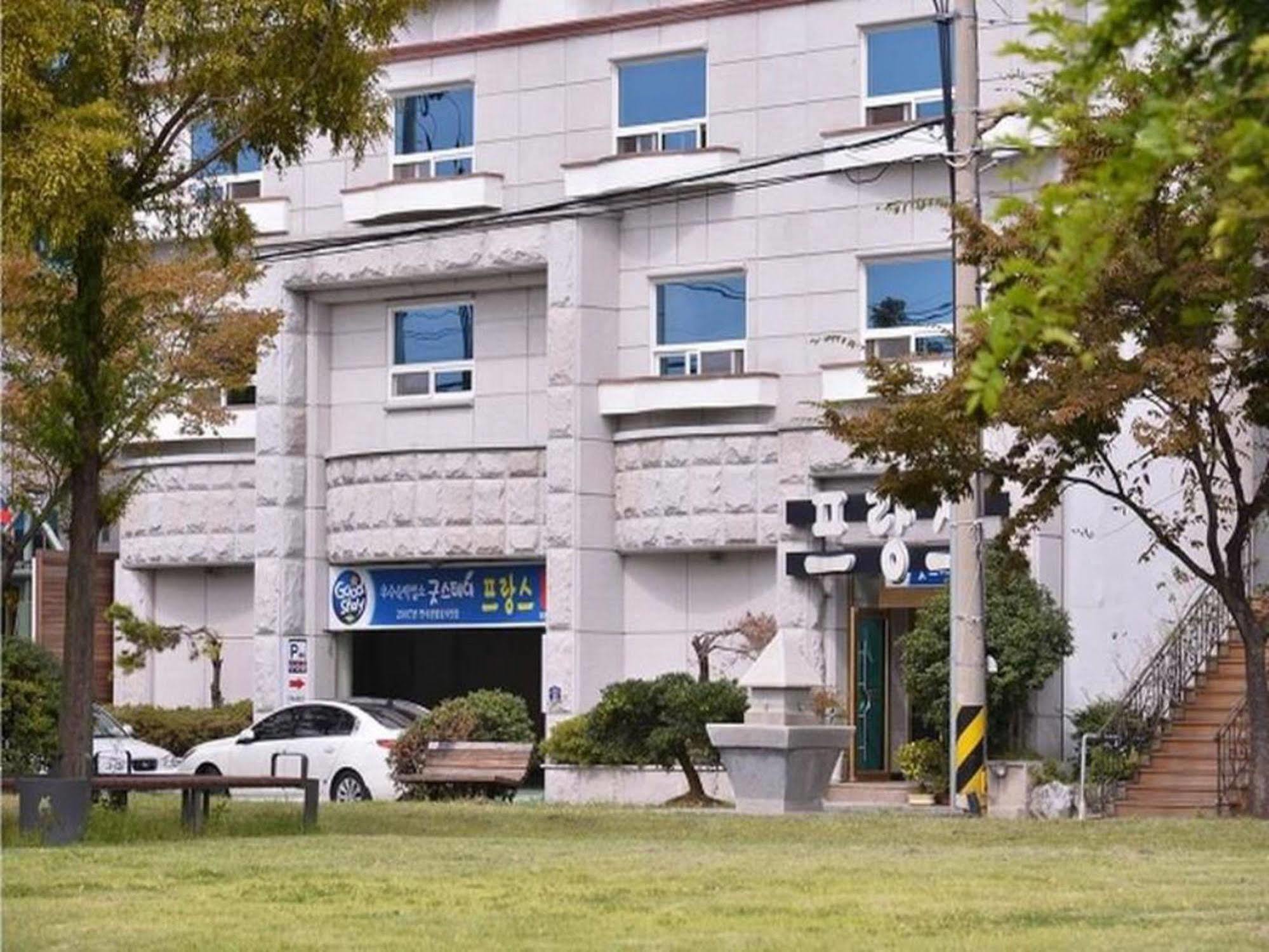 Am Ort Hotel Yeosu Eksteriør billede