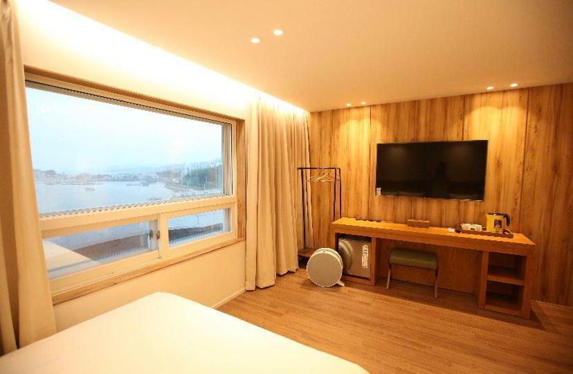 Am Ort Hotel Yeosu Eksteriør billede