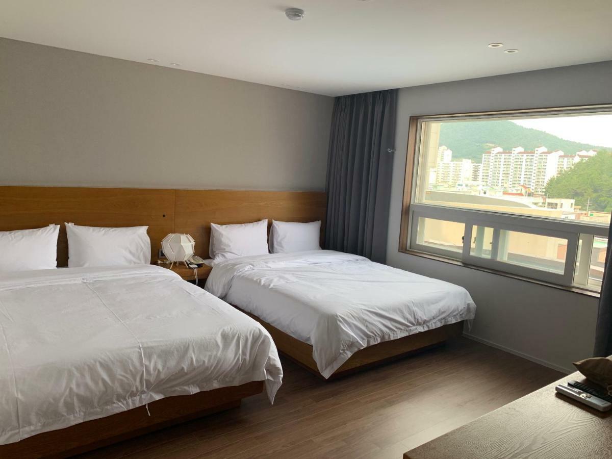 Am Ort Hotel Yeosu Eksteriør billede