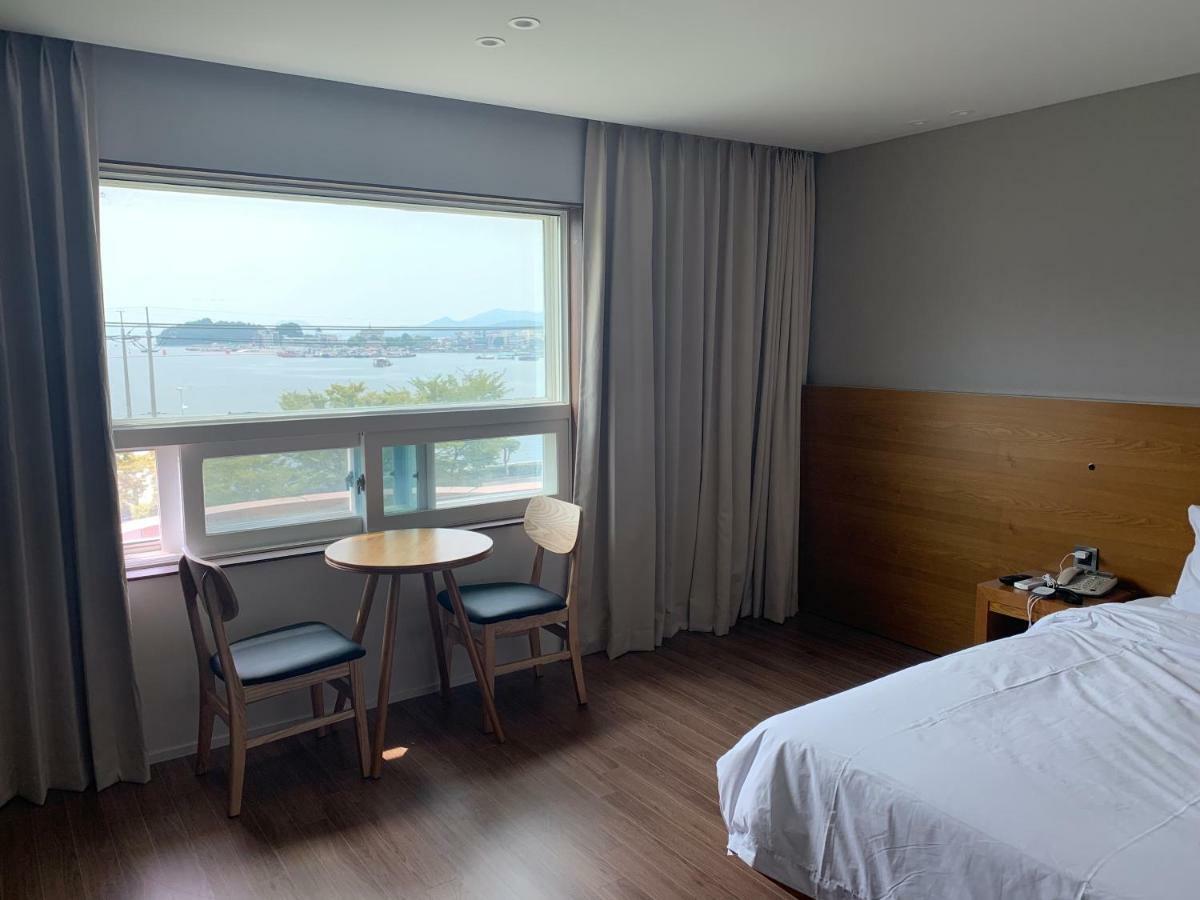 Am Ort Hotel Yeosu Eksteriør billede