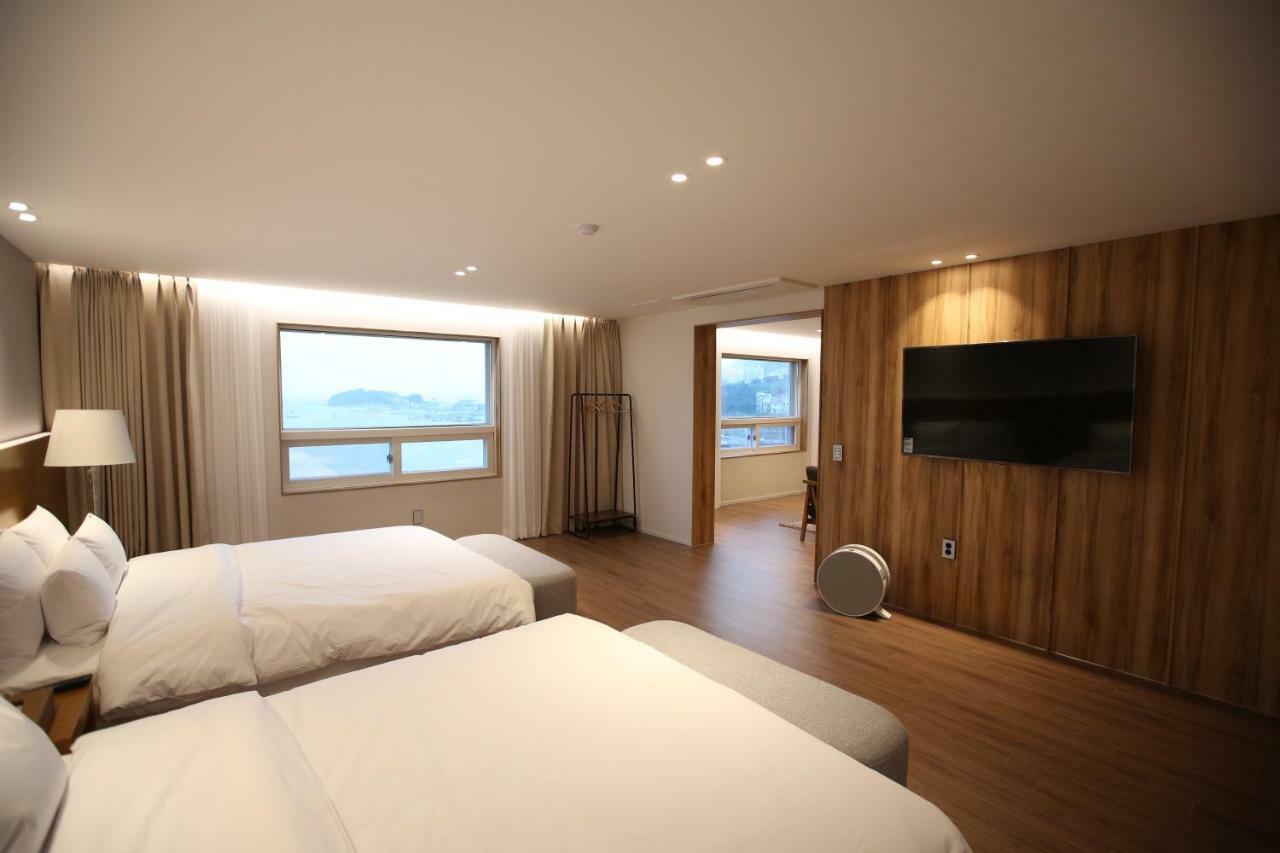 Am Ort Hotel Yeosu Eksteriør billede