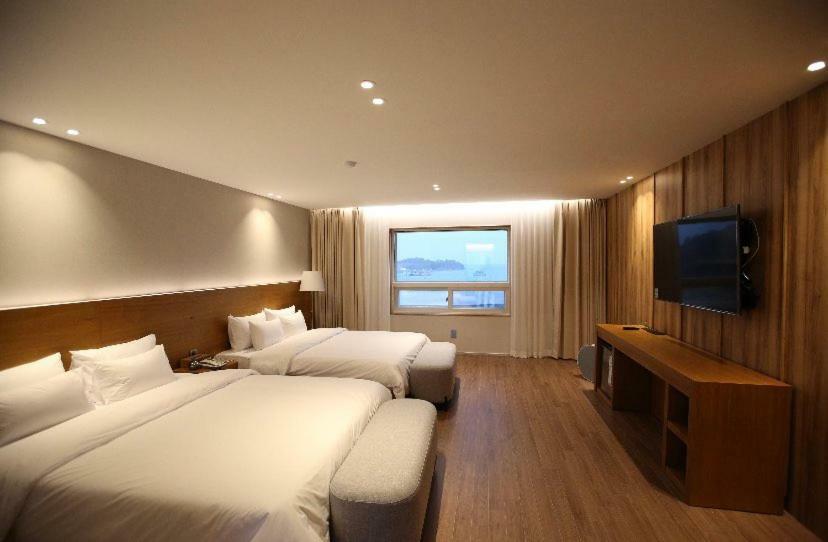 Am Ort Hotel Yeosu Eksteriør billede